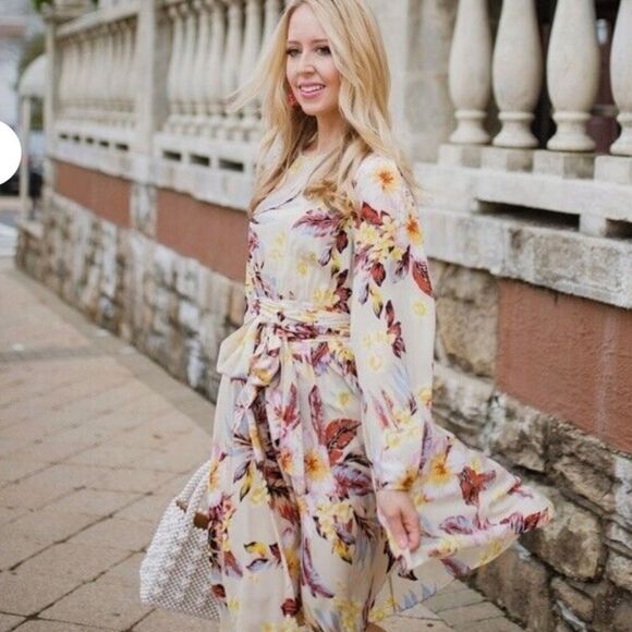 Diane Von Furstenberg 100% Silk Floral Draped Dress Tie Waist Belt Dress Size 6 - Picture 2 of 6